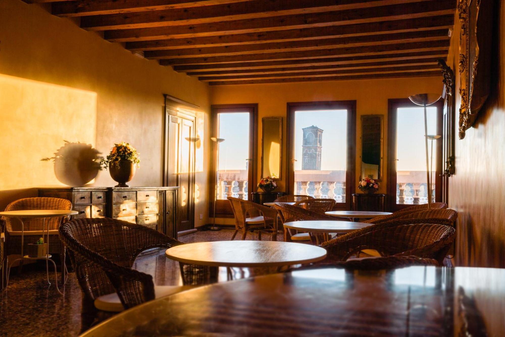 Hotel Ai Santi Apostoli Venedig